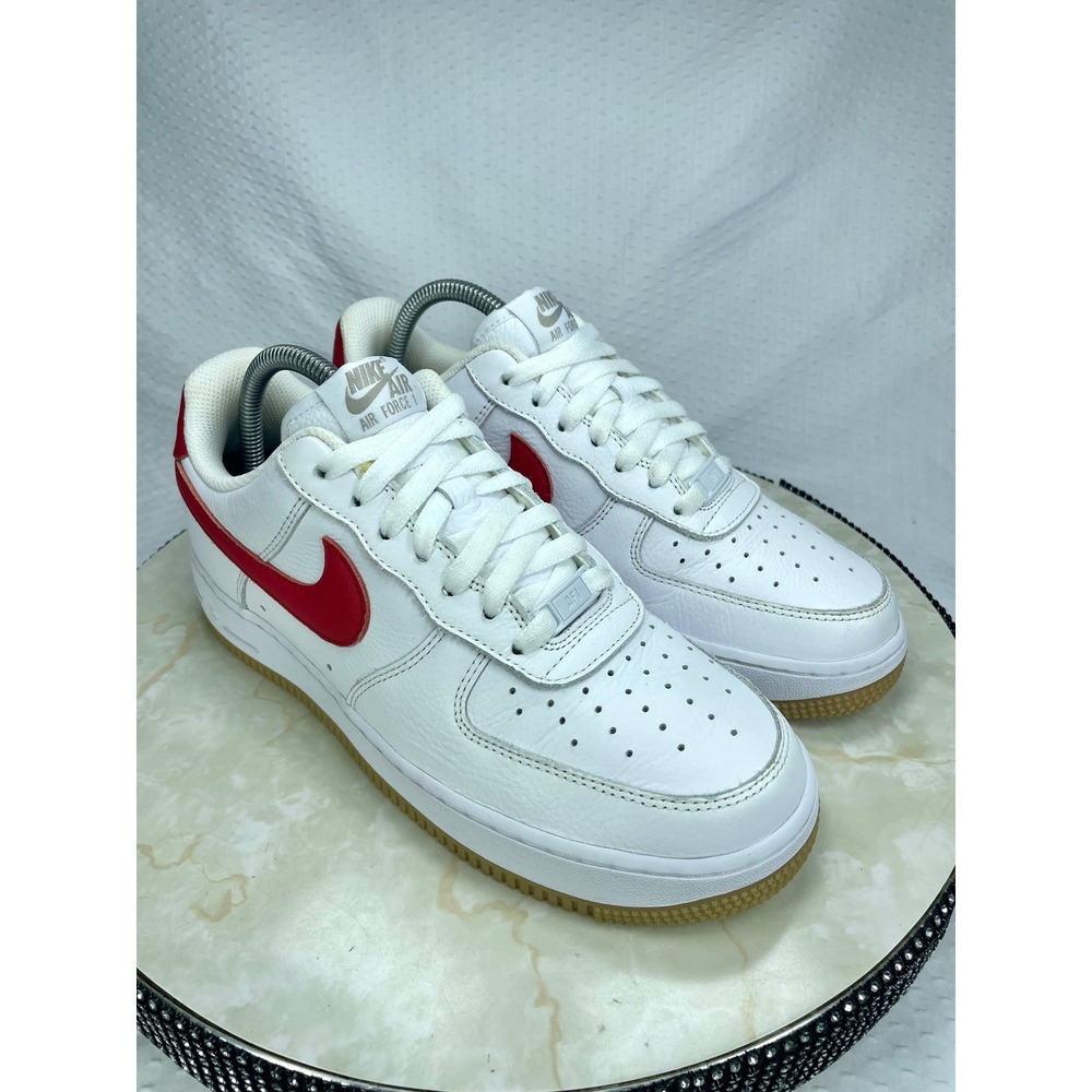 Nike Air Force 1 Low Top Sneakers Womens Sz 8.5 White Red Gum Sole Leather Shoes